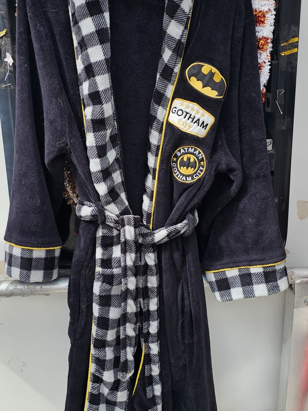 Mens Batman Black Plush Robe Yellow Accents & Plaid Trim, One Size Fits All